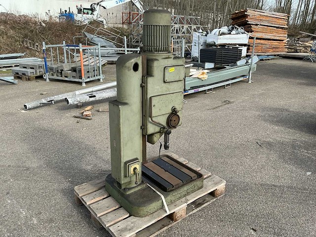 1954 veb bt 16 kolomboormachine - afbeelding 12 van  14