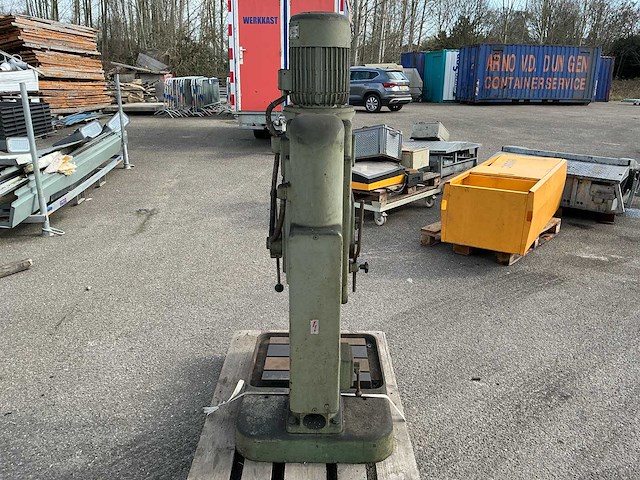 1954 veb bt 16 kolomboormachine - afbeelding 13 van  14