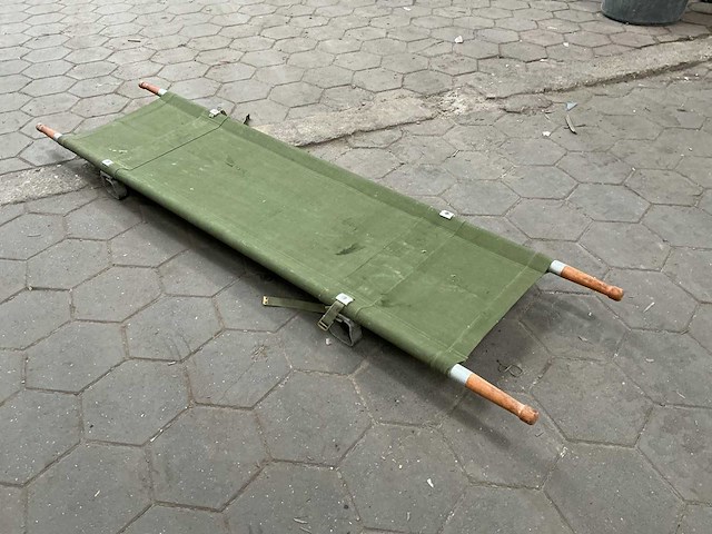 1954 veldbed (75x) - afbeelding 1 van  3