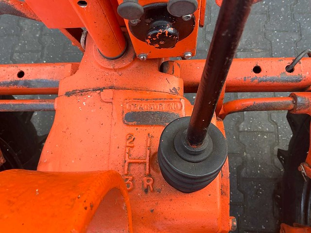 1955 allis chalmers oldtimer tractor - afbeelding 24 van  30