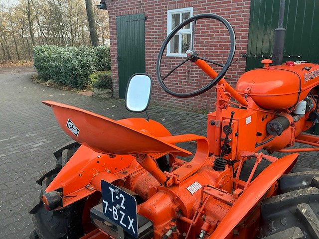 1955 allis chalmers oldtimer tractor - afbeelding 25 van  30