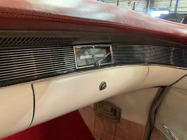 1955 cadillac coupe de ville oldtimer - afbeelding 24 van  46
