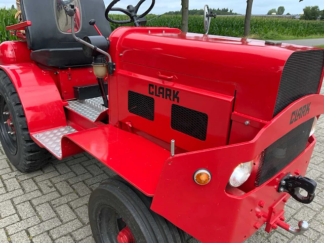 1955 clark fct-30 oldtimer tractor lpg/benzine - afbeelding 14 van  25