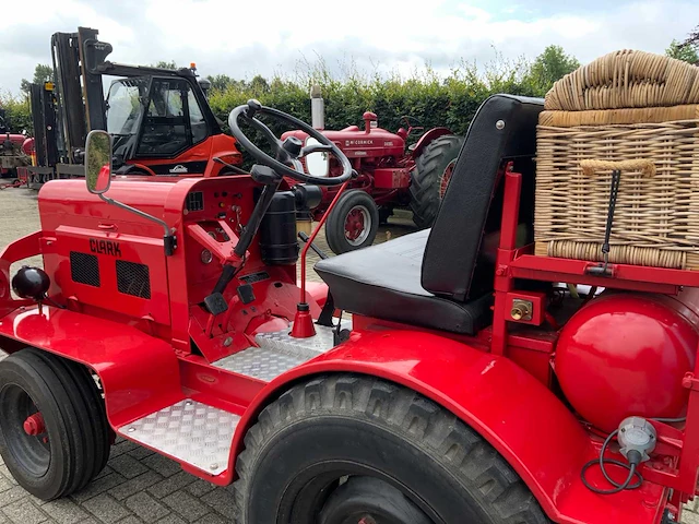 1955 clark fct-30 oldtimer tractor lpg/benzine - afbeelding 22 van  25