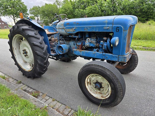 1955 fordson major oldtimer tractor - afbeelding 15 van  19