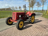 1955 hela d112 tweewielaangedreven landbouwtractor - afbeelding 1 van  19