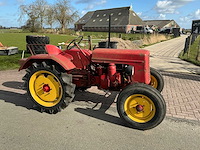 1955 hela d112 tweewielaangedreven landbouwtractor - afbeelding 15 van  19