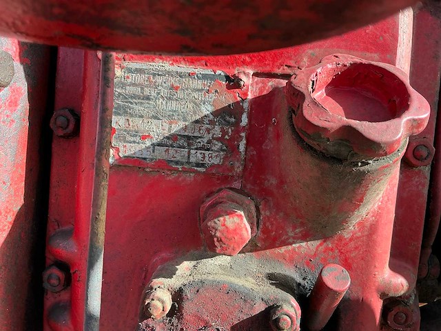 1955 hela d112 tweewielaangedreven landbouwtractor - afbeelding 10 van  19