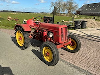 1955 hela d112 tweewielaangedreven landbouwtractor - afbeelding 11 van  19