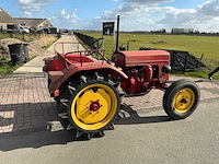 1955 hela d112 tweewielaangedreven landbouwtractor - afbeelding 18 van  19