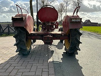 1955 hela d112 tweewielaangedreven landbouwtractor - afbeelding 14 van  19