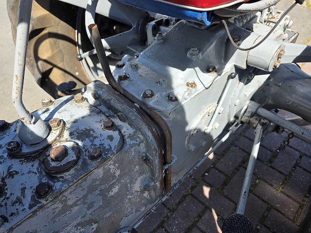 1955 massey ferguson ted tweewielaangedreven landbouwtractor - afbeelding 9 van  21