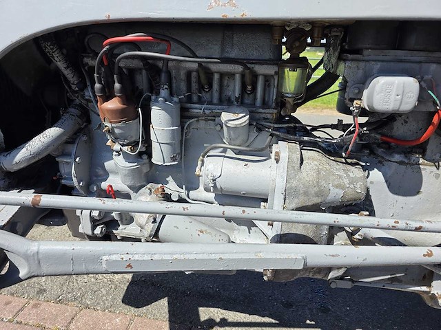 1955 massey ferguson ted tweewielaangedreven landbouwtractor - afbeelding 13 van  21