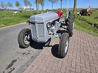 1955 massey ferguson ted tweewielaangedreven landbouwtractor - afbeelding 12 van  21
