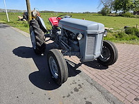1955 massey ferguson ted tweewielaangedreven landbouwtractor - afbeelding 16 van  21