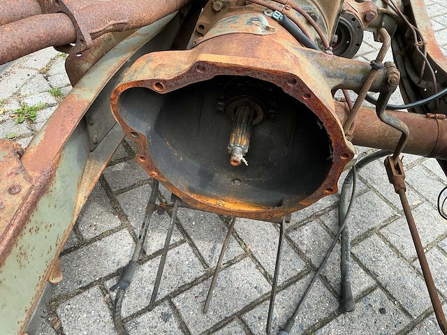 1955 mercedes-benz unimog 404.114 chassis en versnellingsbak - afbeelding 5 van  19