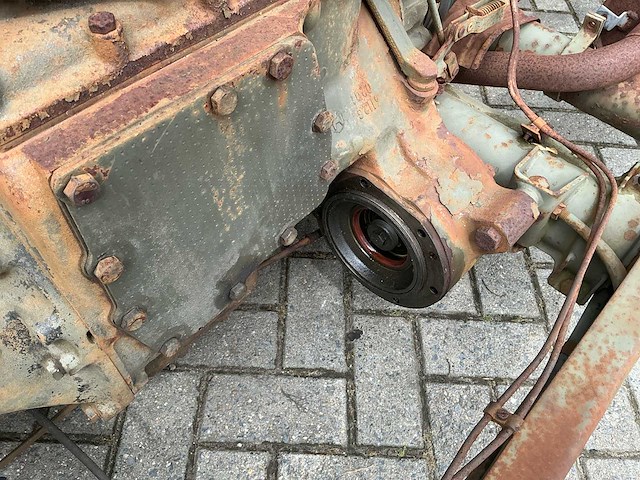 1955 mercedes-benz unimog 404.114 chassis en versnellingsbak - afbeelding 6 van  19