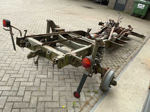 1955 mercedes-benz unimog 404.114 chassis en versnellingsbak - afbeelding 15 van  19