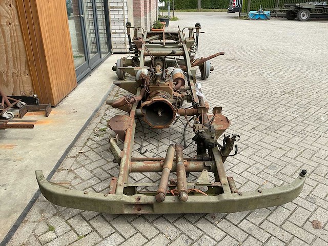 1955 mercedes-benz unimog 404.114 chassis en versnellingsbak - afbeelding 17 van  19