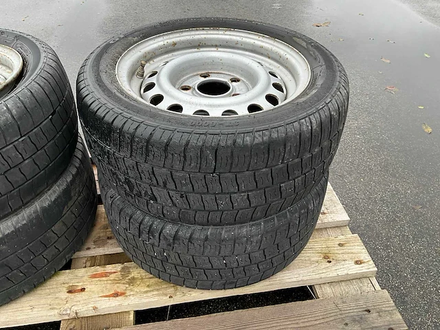 195/50r13 + 6j13h2 aanhangwagen band met velg (4x) - afbeelding 2 van  5