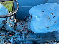 1956 fordson tweewielaangedreven landbouwtractor - afbeelding 2 van  12
