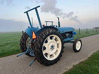 1956 fordson tweewielaangedreven landbouwtractor - afbeelding 6 van  12