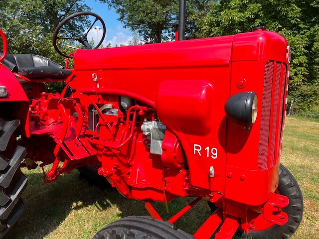 1956 hanomag r19 oldtimer tractor - afbeelding 16 van  37