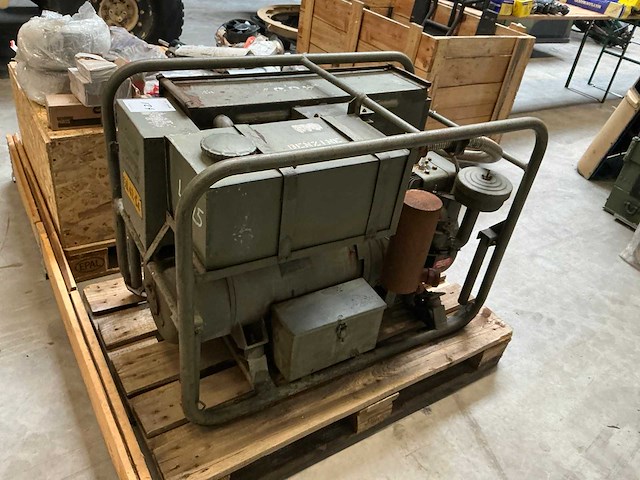 1956 imperia 3,15kva benzineaggregaat - afbeelding 11 van  12