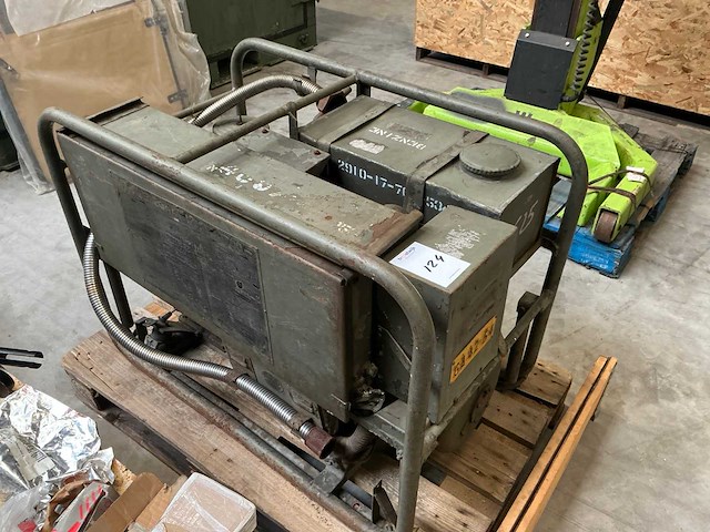 1956 imperia 3,15kva benzineaggregaat - afbeelding 4 van  12