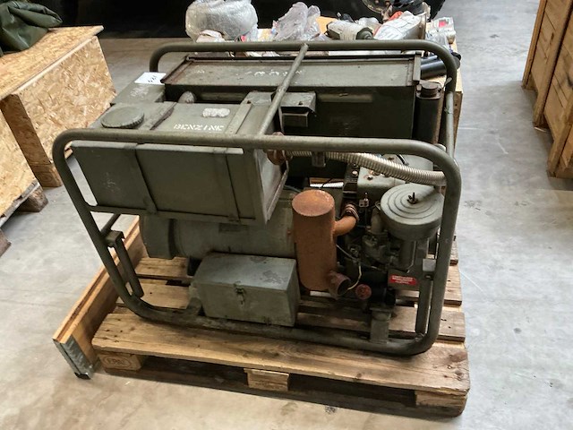 1956 imperia 3,15kva benzineaggregaat - afbeelding 9 van  12
