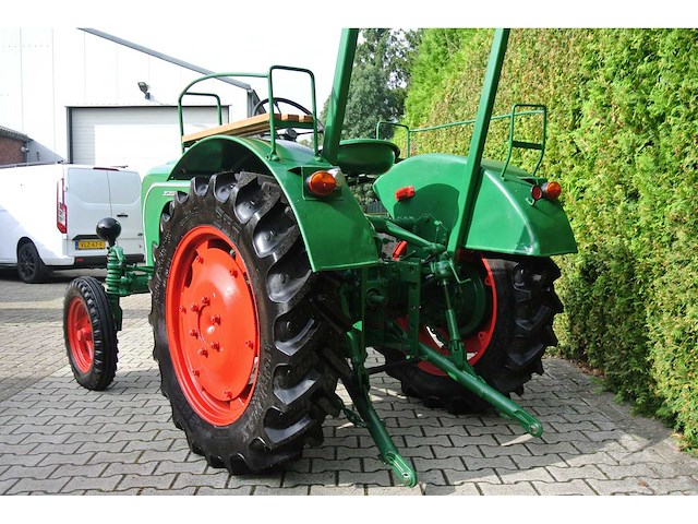 1956 porsche a 122 diesel oldtimer tractor - afbeelding 23 van  25