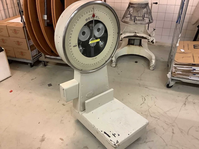 1957 - berkel - 3000 - weighing scales - afbeelding 2 van  5