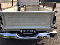 1957 chevrolet apache 3200 personenauto - afbeelding 15 van  42