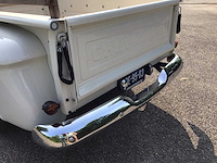 1957 chevrolet apache 3200 personenauto - afbeelding 18 van  42
