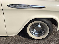 1957 chevrolet apache 3200 personenauto - afbeelding 25 van  42