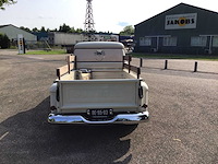 1957 chevrolet apache 3200 personenauto - afbeelding 38 van  42