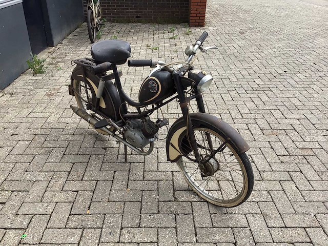 1957 miele k50s brommer - afbeelding 15 van  16