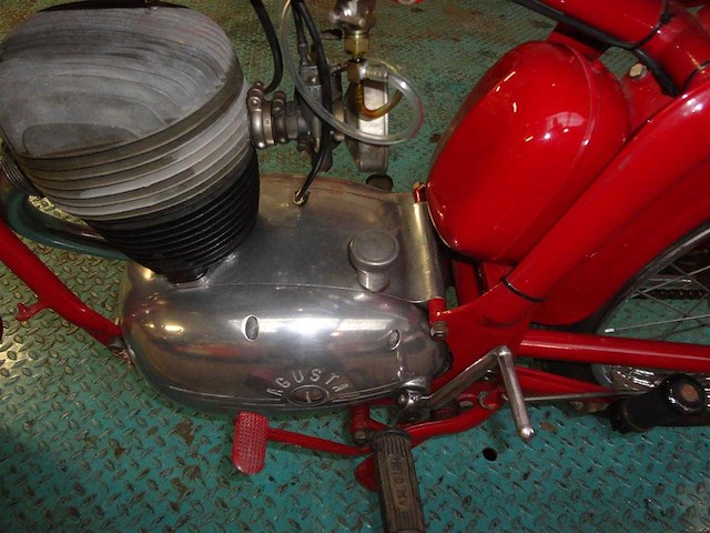1957 mv agusta 125cc | italian classic motorcycle - afbeelding 2 van  9
