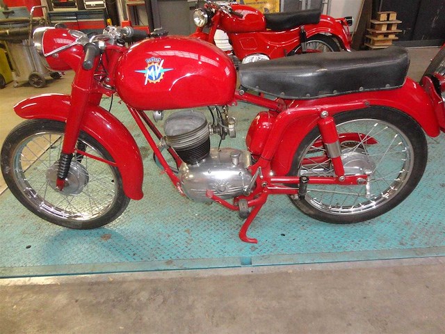1957 mv agusta 125cc | italian classic motorcycle - afbeelding 6 van  9