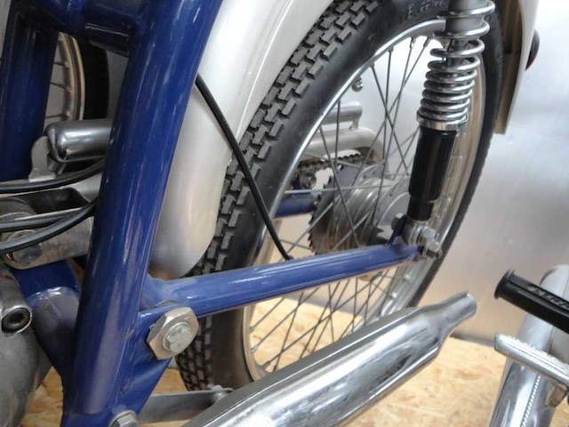 1957 nassetti 50cc moped | italian classic moped - afbeelding 9 van  14