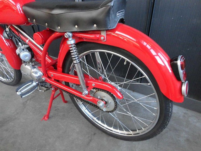 1958 benelli sport 50cc | italian classic moped - afbeelding 9 van  12