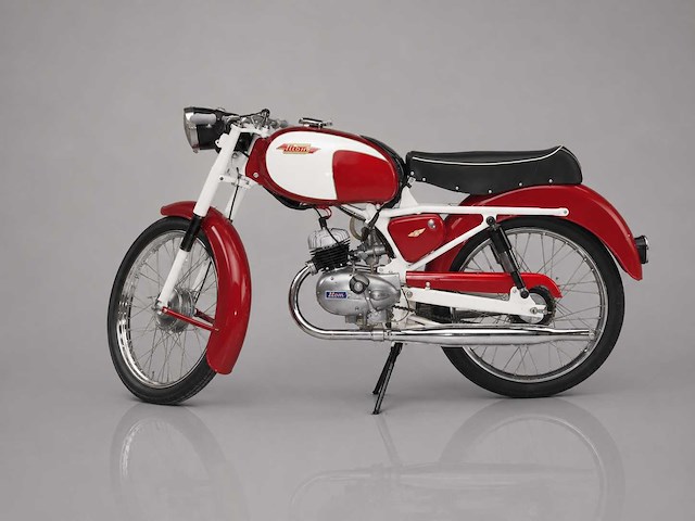 1958 itom 50cc moped #1 | italian classic moped - afbeelding 1 van  3