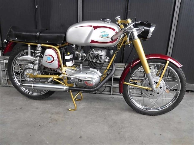 1958 mondial 175 sprint | italian classic motorcycle - afbeelding 31 van  38