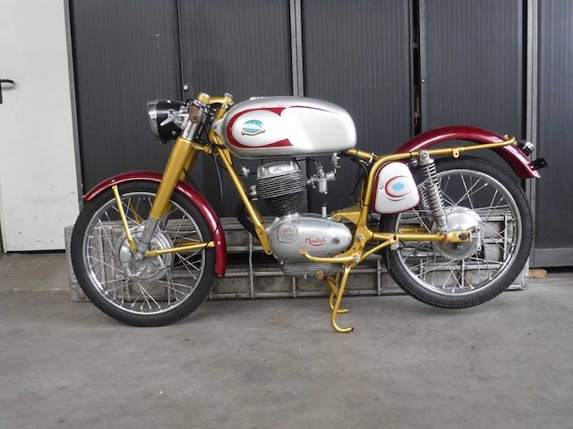 1958 mondial 175 sprint | italian classic motorcycle - afbeelding 34 van  38