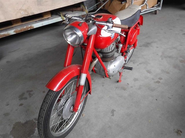 1958 mv agusta turismo 175 ab | italian classic motorcycle - afbeelding 4 van  12