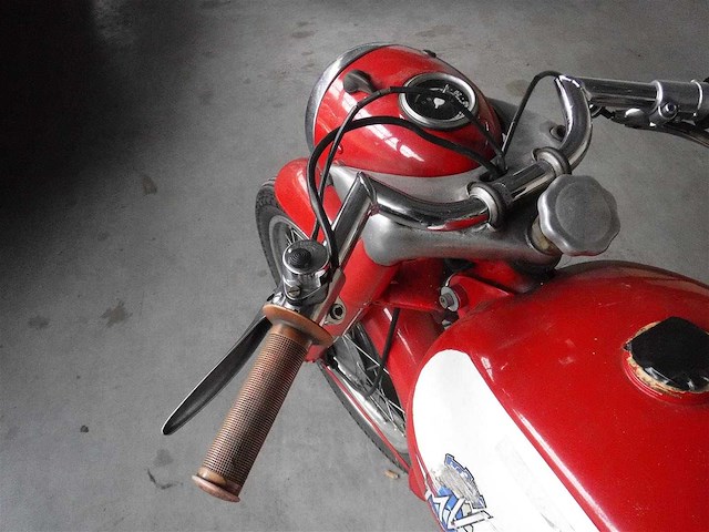 1958 mv agusta turismo 175 ab | italian classic motorcycle - afbeelding 9 van  12