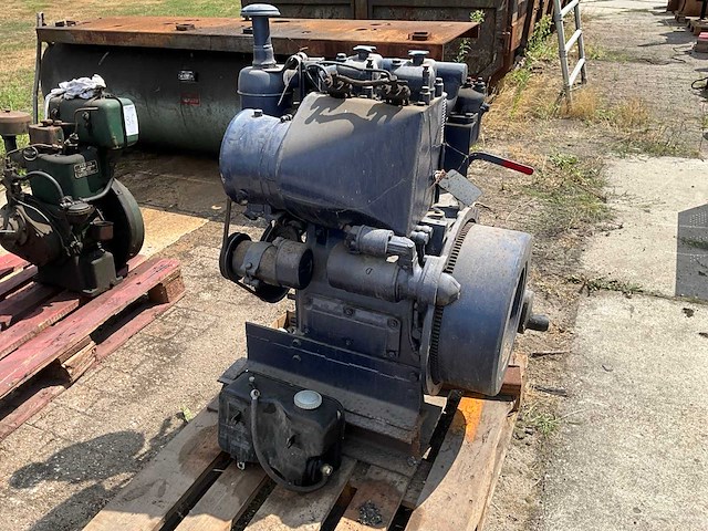 1958 mwm akd112 z stationair dieselmotor - afbeelding 1 van  9