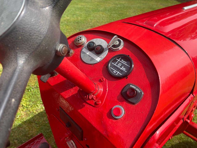 1958 porsche diesel junior 108 oldtimer tractor - afbeelding 41 van  70