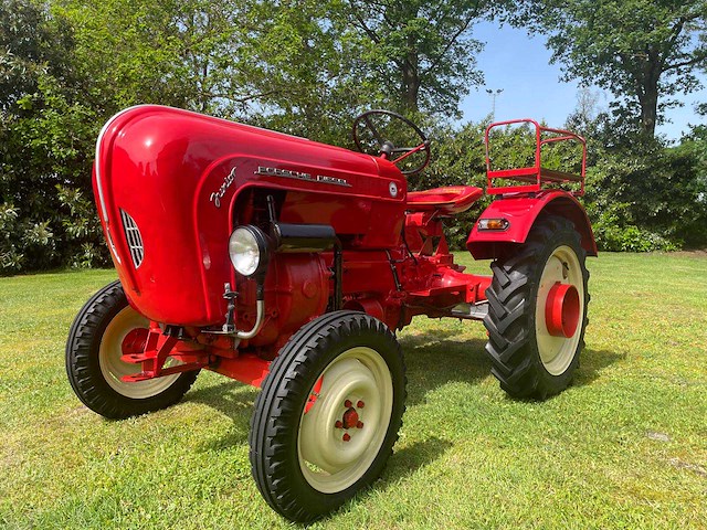 1958 porsche diesel junior 108 oldtimer tractor - afbeelding 10 van  45