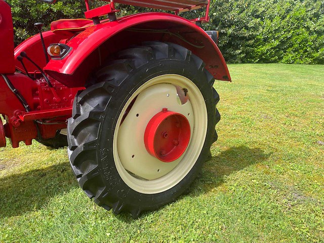 1958 porsche diesel junior 108 oldtimer tractor - afbeelding 12 van  45